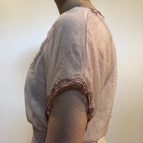 Delicate pink top - Picture 6 of 12